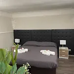 Storico17 فندق مبيت وإفطار 4*